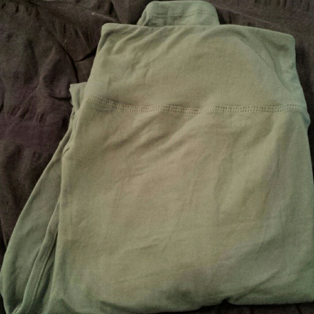 Plus size, NWOT slate gray/blue leggings